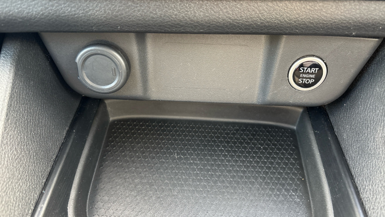 Nissan Qashqai 1.3 DiG-T MH 158 Acenta Premium 5dr Xtronic Petrol Hatchback